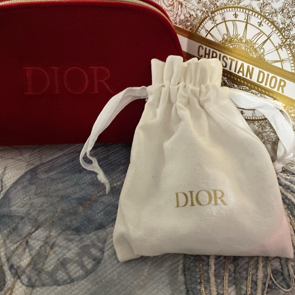 DIOR Red Pouch Lux Gift Set - Picture 13 of 13